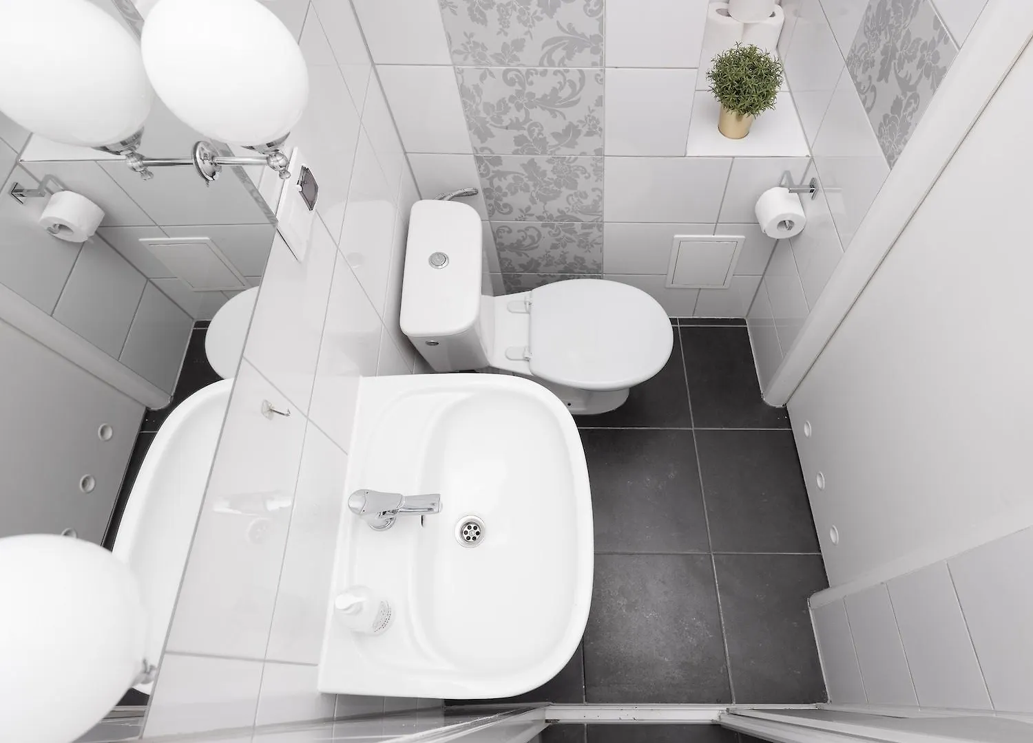 Agamemnon Small One-Bedroom Apartment In Dietla كراكوفيا